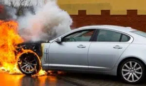 Guys, Kenali 5 Penyebab Mobil Terbakar