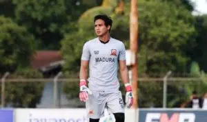 Kiper Muhammad Ridho Ajak Suporter Madura Datang ke Stadion