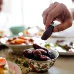 Umat Muslim, Awali Berbuka Puasa dengan Keberkahan Kurma