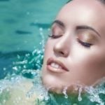 Ladies, Kenali Perbedaan Makeup Waterproof dan Water Resistant