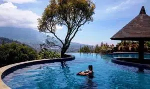 Libur Lebaran Sebaiknya Menginap di Vila, Ini 4 Alasannya