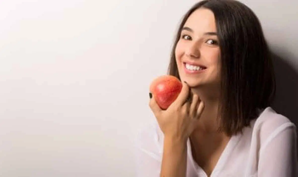 Makanlah Buah Apel Saat Sahur, Ini Alasannya