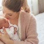 Moms, Ini 5 Cara Bantu Si Kecil Tumbuh Jadi Anak Cerdas