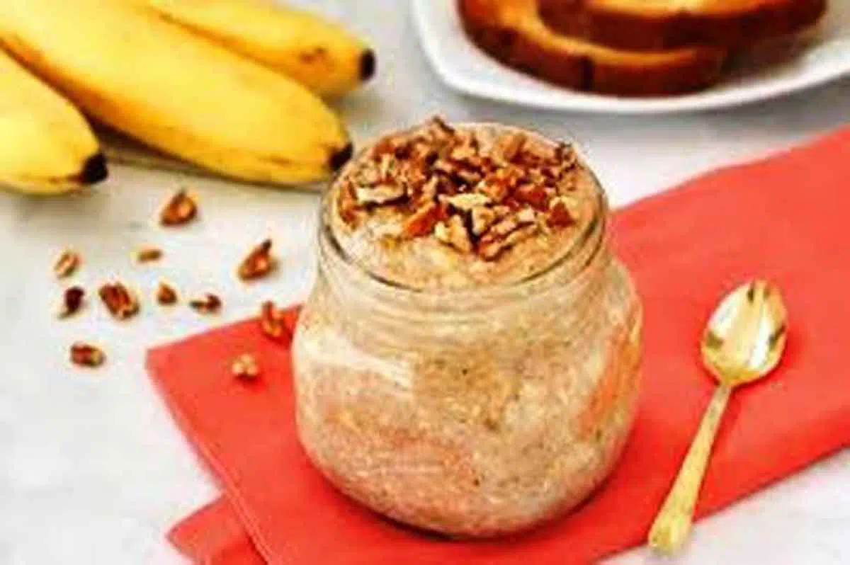 Overnight Oatmeal with Bananas