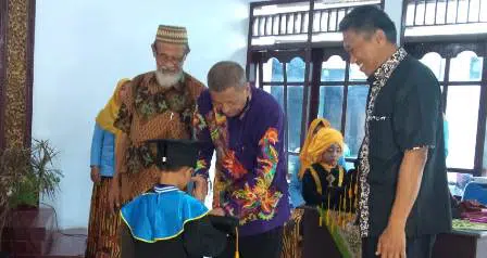 PAUD Sumekar Gelar Tradisi Unik Sebelum Mewisuda 37 Siswanya