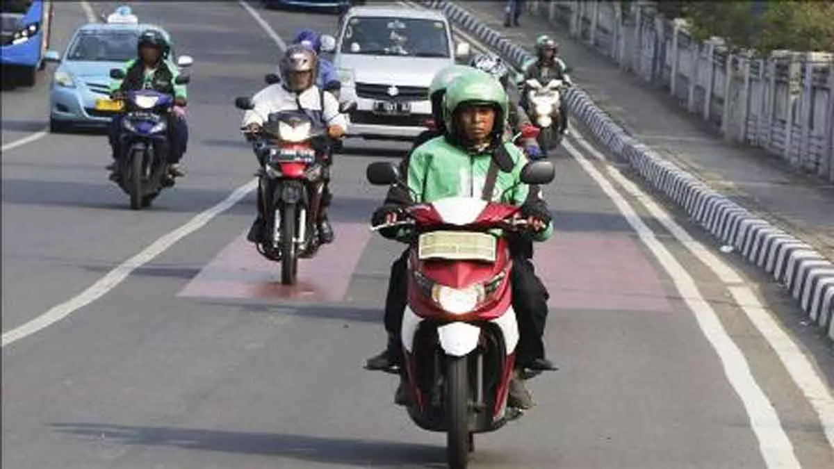 Pemerintah Akan Evaluasi Tarif Baru Ojek Online