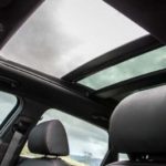 Pengguna Mobil, Begini Cara Tepat Rawat Sunroof