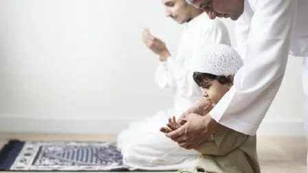Pentingnya Ajarkan Anak Nilai Ibadah dan Berbagi Saat Ramadan
