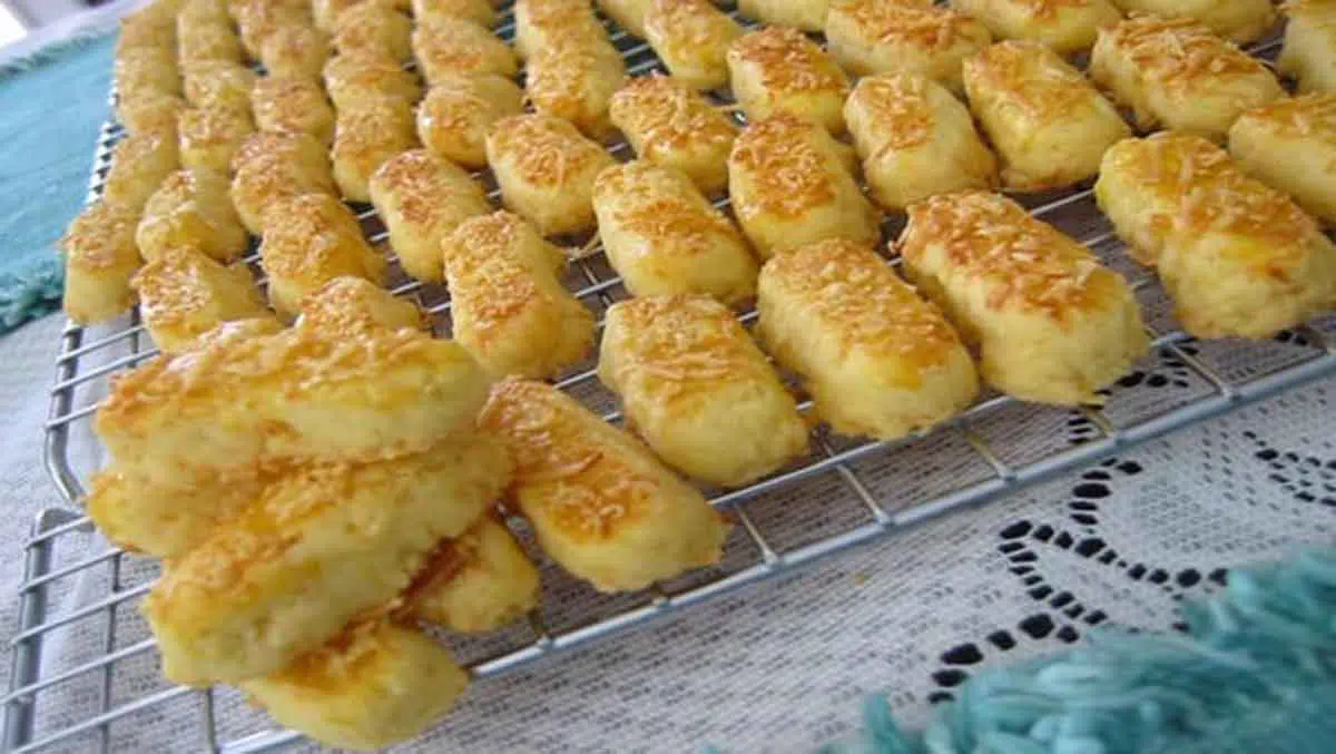 Tips Membuat Kue Kastengel Agar Tidak Mudah Hancur saat Dipanggang