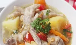 Menu Sahur: Resep Sup Ceker yang Praktis dan Lezat
