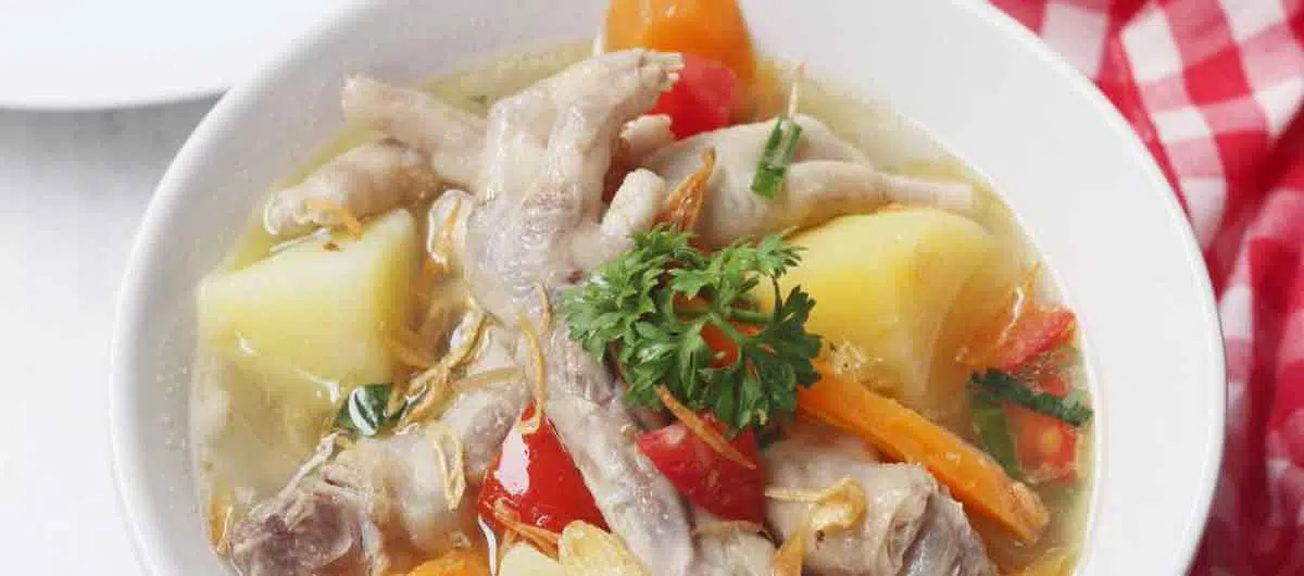Menu Sahur: Resep Sup Ceker yang Praktis dan Lezat