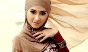 Mau Wajah Anda Terlihat Lebih Muda Saat Lebaran? Lakukan 5 Trik Makeup Ini