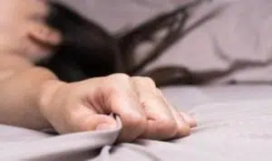 Tak Punya Pasangan, Lakukan 8 Cara Ini Untuk Dapatkan Orgasme