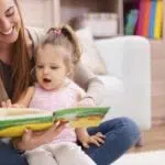 4 Cara Mudah Agar Si Kecil Suka Membaca