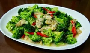 Menu Sahur: Resep Brokoli Cah Bawang Putih yang Lezat dan Enak