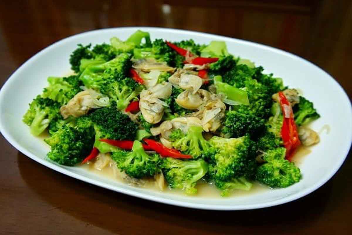 Menu Sahur Resep Brokoli  Cah Bawang Putih yang Lezat dan 