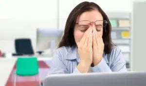 Lakukan, 5 Tips Menghindari Ngantuk Dikantor Saat Puasa