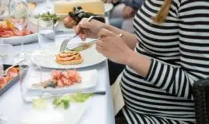 Agar Aman Berpuasa saat Hamil? Ini 7 Tips yang Wajib Anda Lakukan