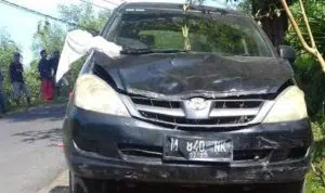 Mobil Wakil Ketua PN Sampang Terlibat Kecelakaan