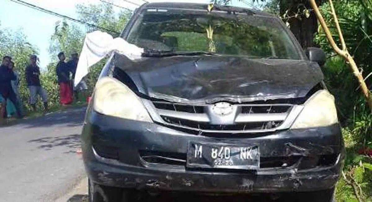Mobil Wakil Ketua PN Sampang Terlibat Kecelakaan