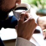 Waspada! Risiko Penyakit Jantung saat Minum Kopi Berlebihan