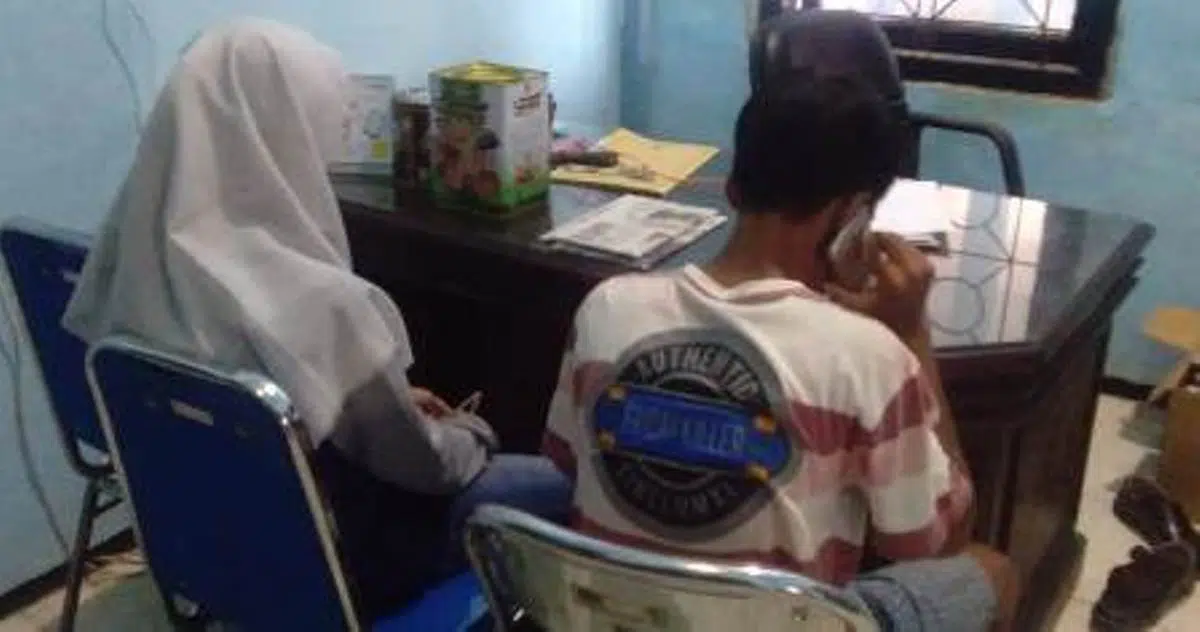 Tak Peduli Ramadan, Santri Ini Kepergok Ciuman di Taman Bunga Sumenep