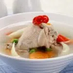 Menu Sahur: Resep Sup Ayam Jahe yang Menggugah Selera