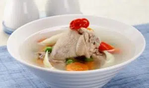 Menu Sahur: Resep Sup Ayam Jahe yang Menggugah Selera