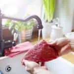 Sebelum Dimasak, 4 Bahan Makanan Ini Sebaiknya Tidak Dicuci