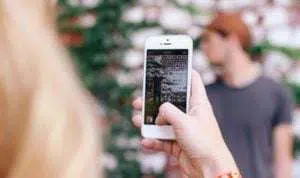 5 Cara Jitu Bikin Foto Candid Makin Keren dan Menarik