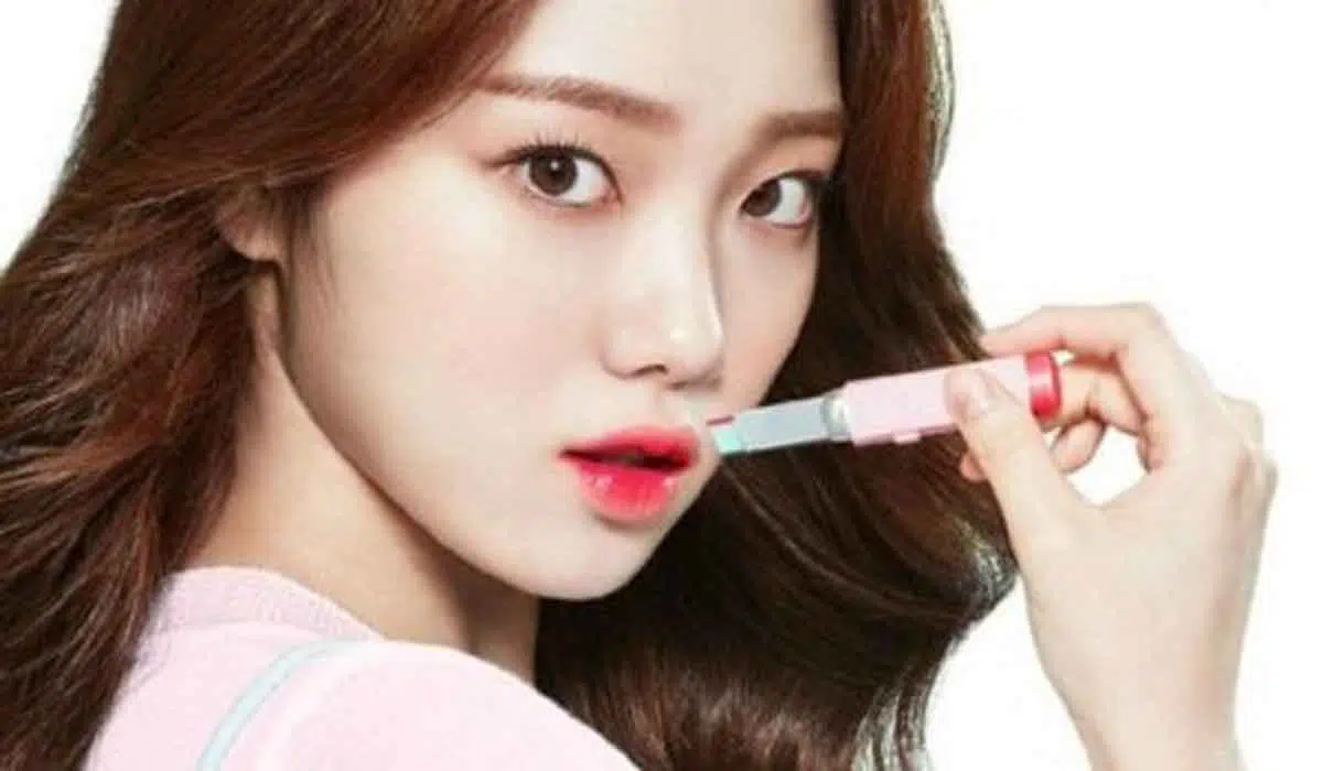 6 Fungsi Lain Dari Lip Gloss Untuk Kecantikan yang Jarang Diketahui