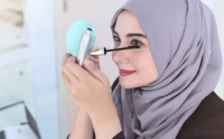 8 Cara Makeup yang Tepat Agar Tampil Flawless dan Natural di Hari Lebaran