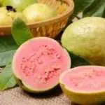 9 Khasiat Menakjubkan Jambu Biji untuk Kesehatan