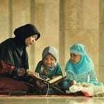 Bunda, Ini 5 Cara Mudah Ajarkan Anak Baca Alquran