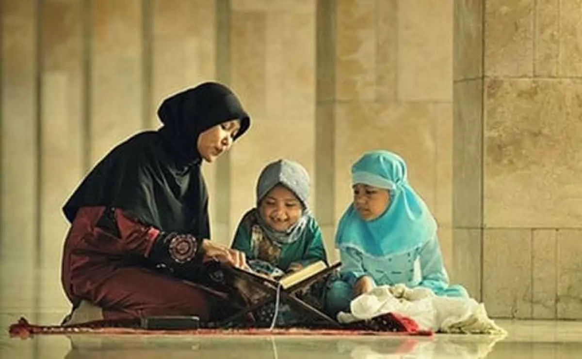 Bunda, Ini 5 Cara Mudah Ajarkan Anak Baca Alquran