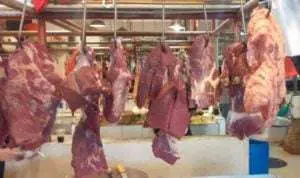 Jelang Lebaran Ketupat Harga Daging Sapi Tembus 120 Ribu/Kg
