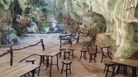 Pemerintah Akan Buka Pariwisata di Era New Normal
