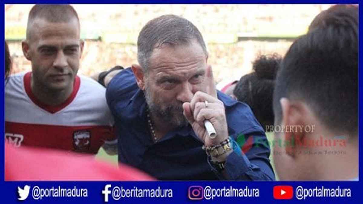 Ini Alasan Dejan Antonic Cadangkan Beto Saat Hadapi Persib