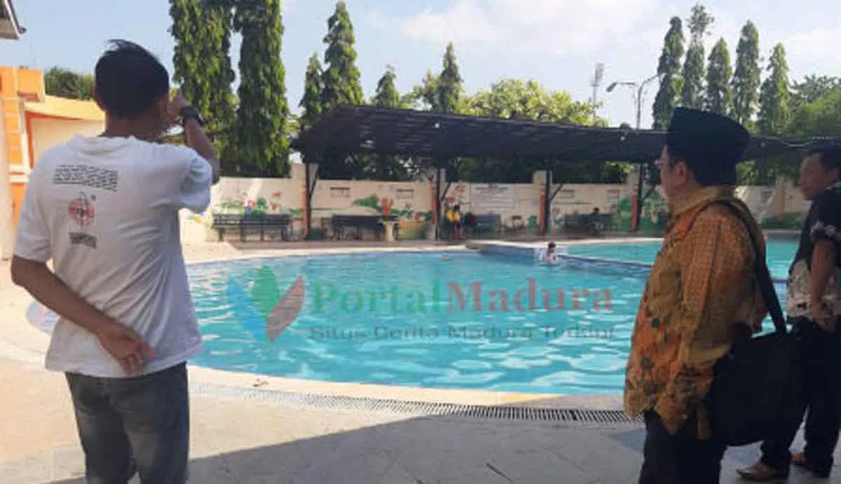 Terkuak! Air Kolam Renang Tretan Bangkalan Hanya Diganti Satu Tahun Sekali