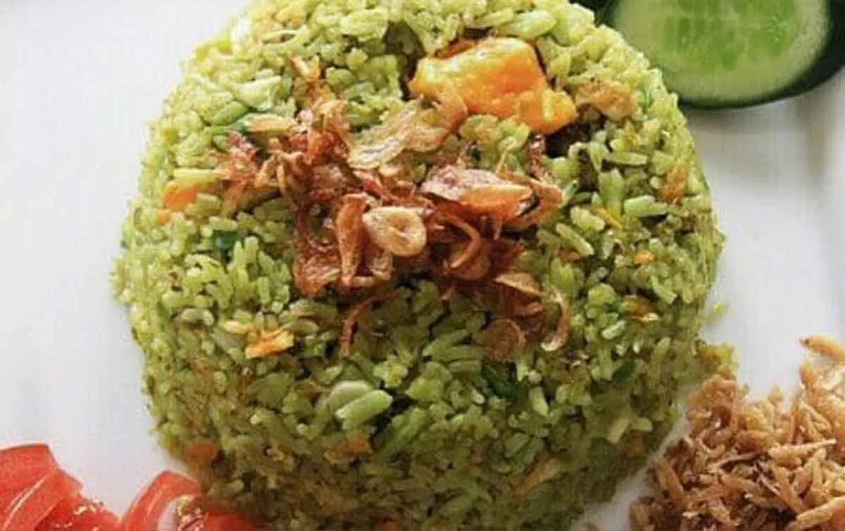Resep Nasi Uduk Hijau Pandan yang Menggugah Selera