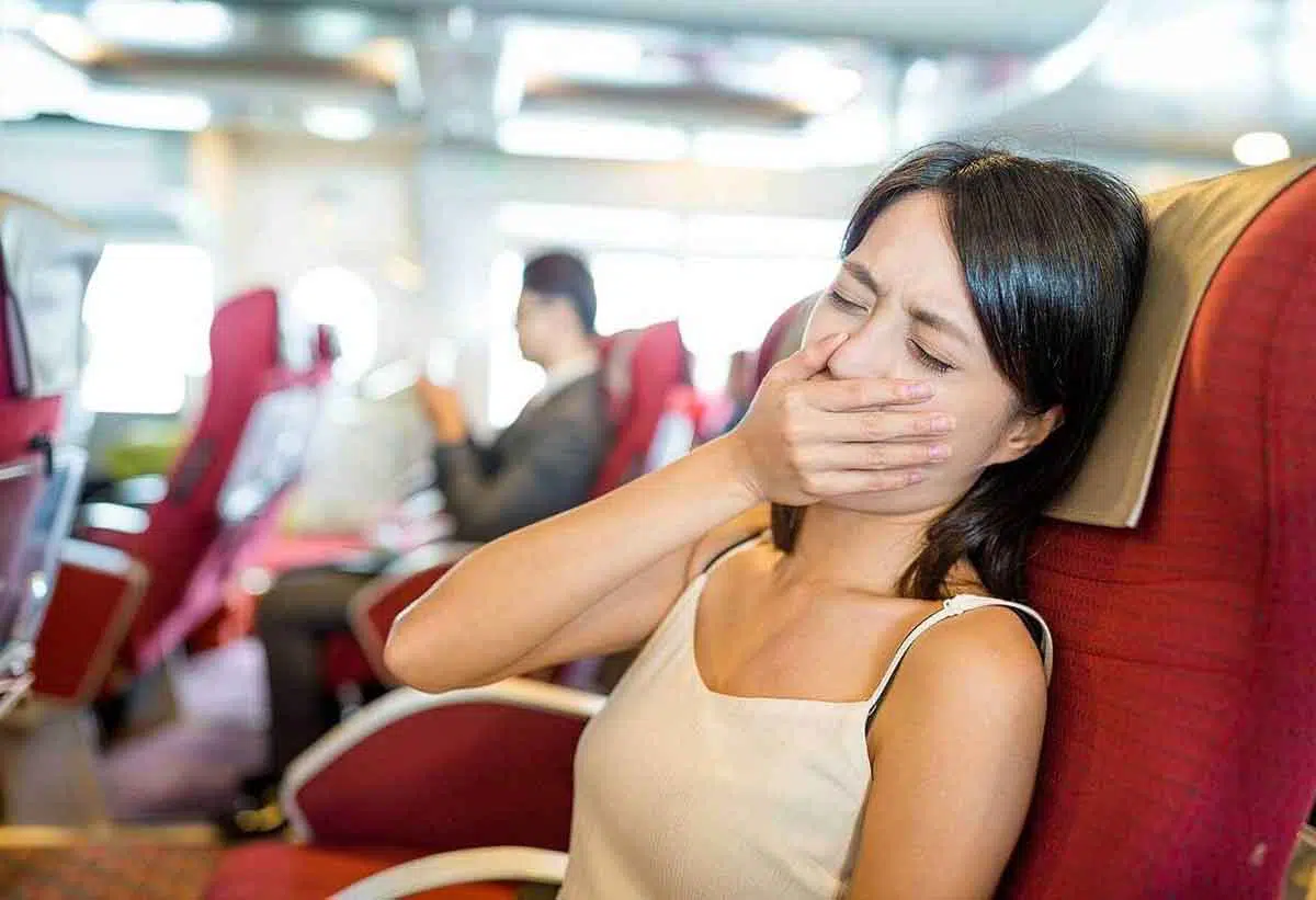 Sering Mabuk Darat Waktu Naik Bus, Ini Tips Ampuh Mencegahnya