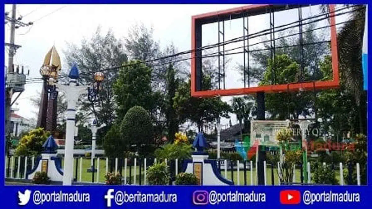 Pengadaan Videotron Milik Pemkab Sampang Terbengkalai