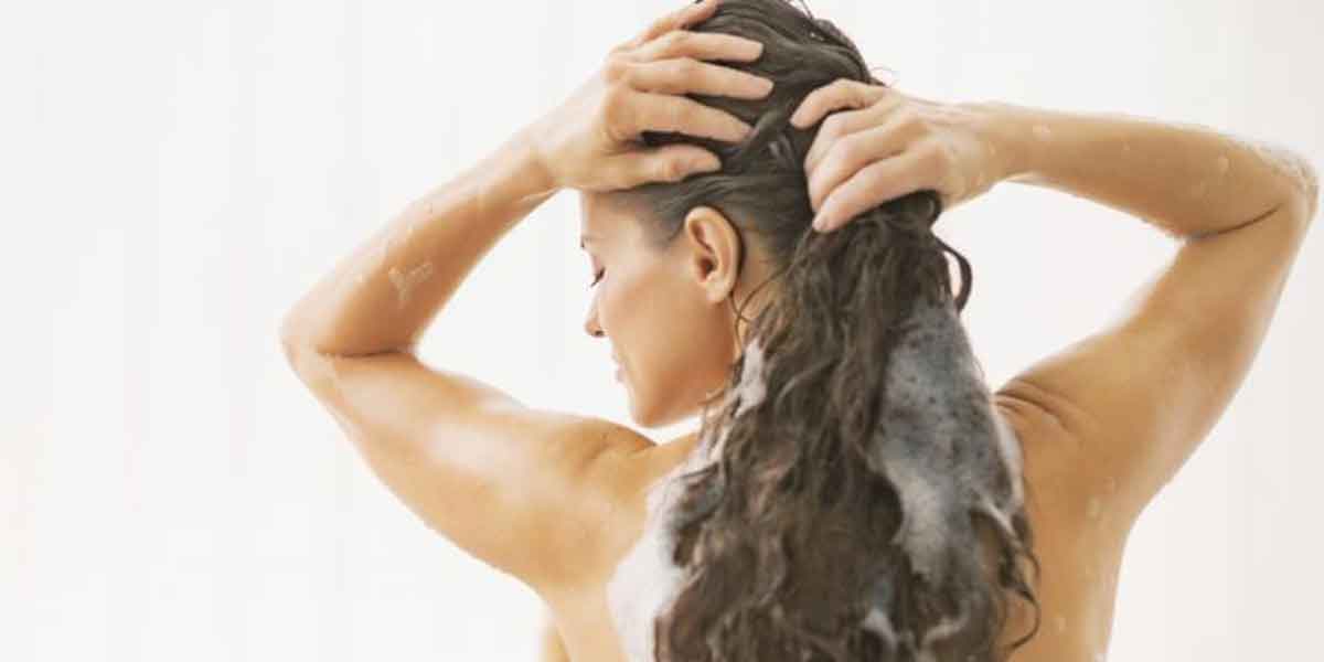 Ini 5 Aturan Menata Rambut Yang Tepat Setelah Keramas 