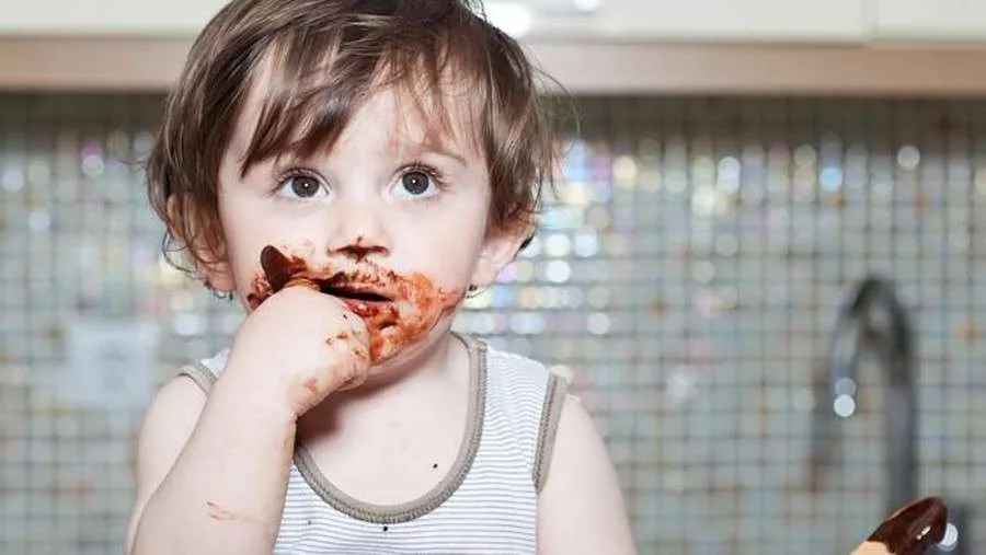 Bolehkah Balita Konsumsi Permen dan Cokelat? Cek Disini