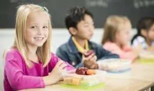 4 Kesalahan Saat Siapkan Bekal Sekolah Anak, Perhatikan!