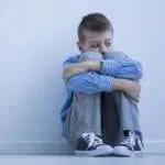 4 Sikap Orang Tua yang Bisa Sebabkan Si Kecil Minder