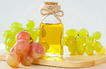 7 Manfaat Grapeseed Oil untuk Kecantikan
