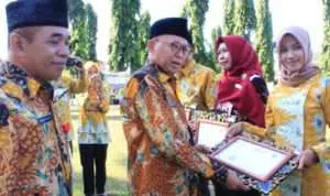 Bupati Sumenep A Busyro Karim