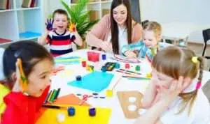 Cara Pilih Daycare yang Tepat untuk Anak, Catat!