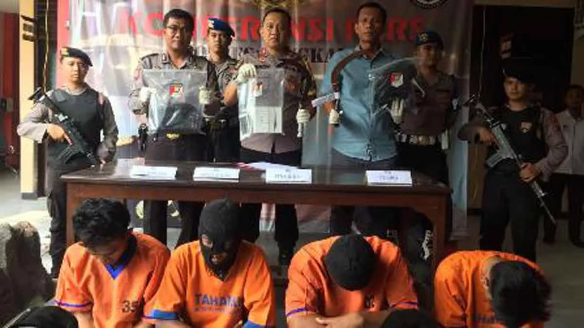 Komplotan Begal Akses Jembatan Suramadu Ditembak